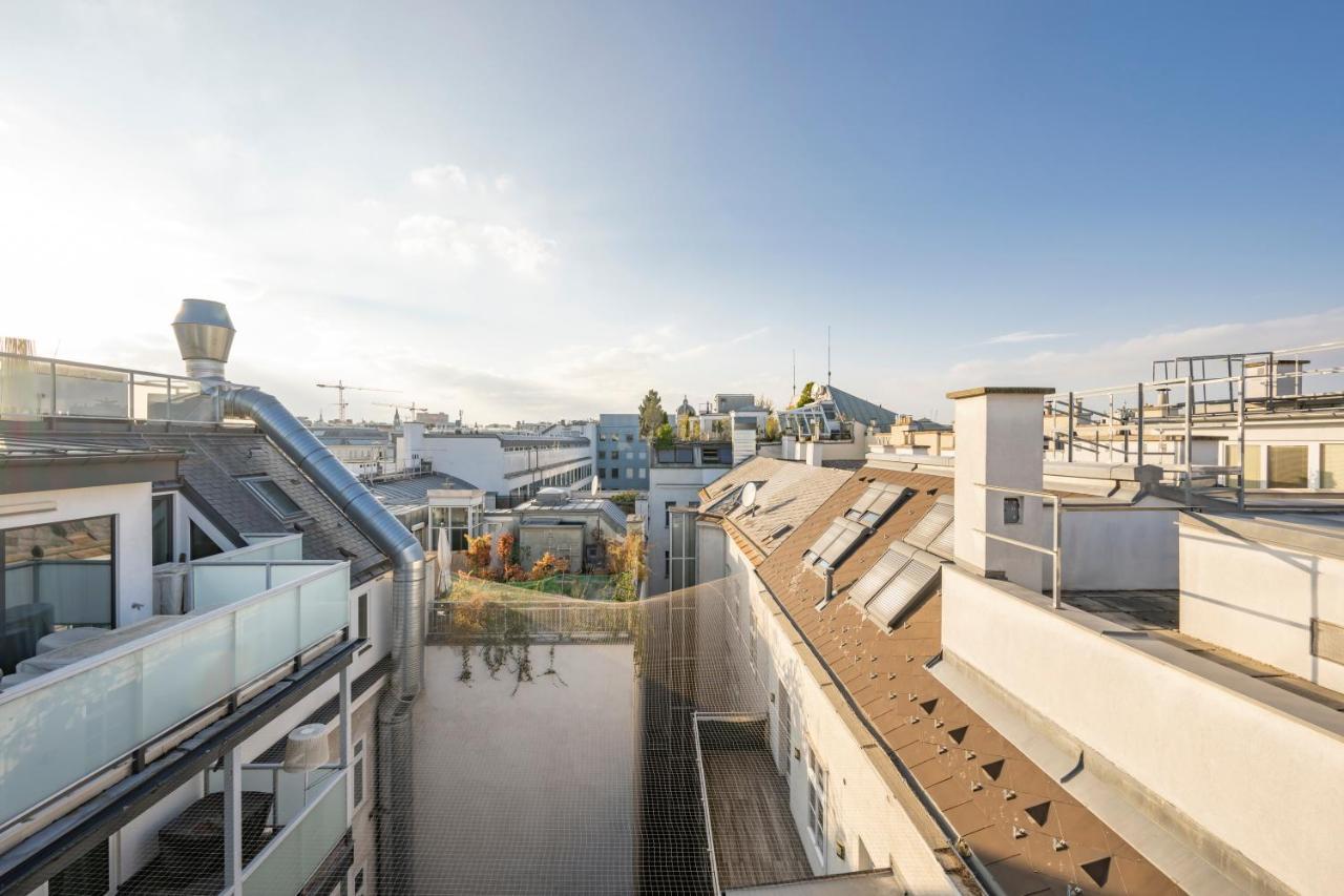 Penthouse Staatsoper Apartment Wina Bagian luar foto
