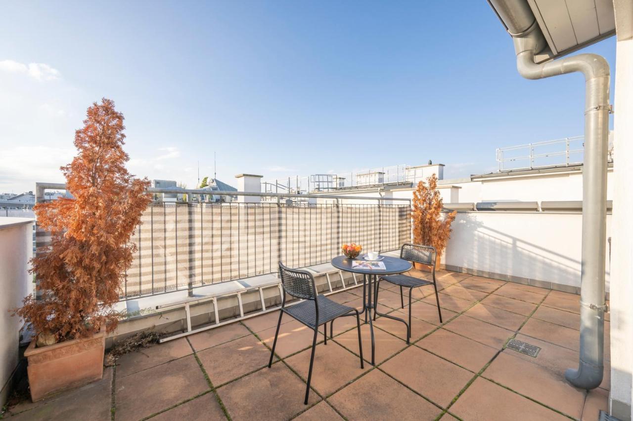 Penthouse Staatsoper Apartment Wina Bagian luar foto