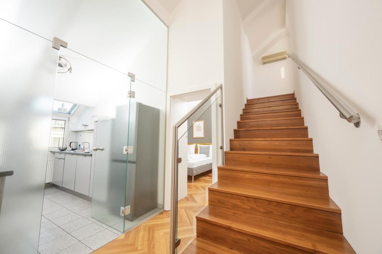 Penthouse Staatsoper Apartment Wina Bagian luar foto