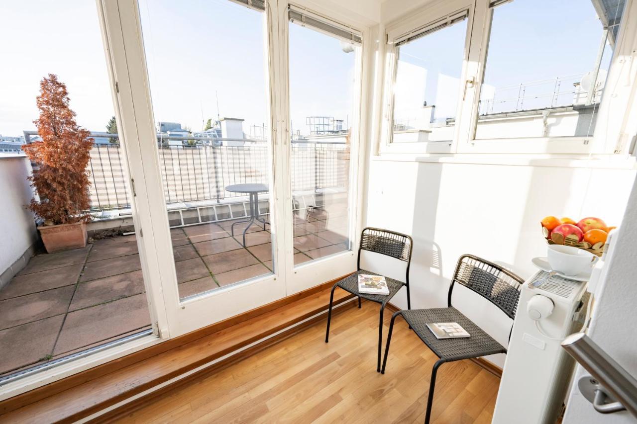 Penthouse Staatsoper Apartment Wina Bagian luar foto