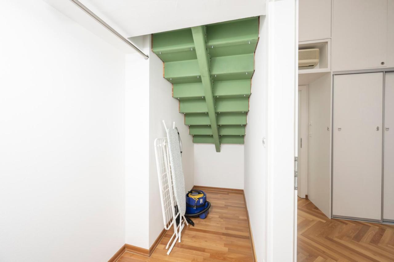 Penthouse Staatsoper Apartment Wina Bagian luar foto