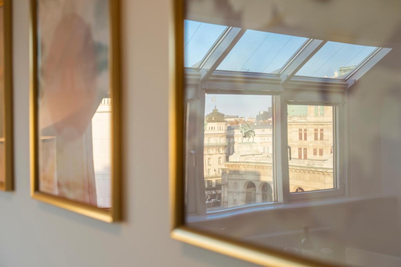Penthouse Staatsoper Apartment Wina Bagian luar foto